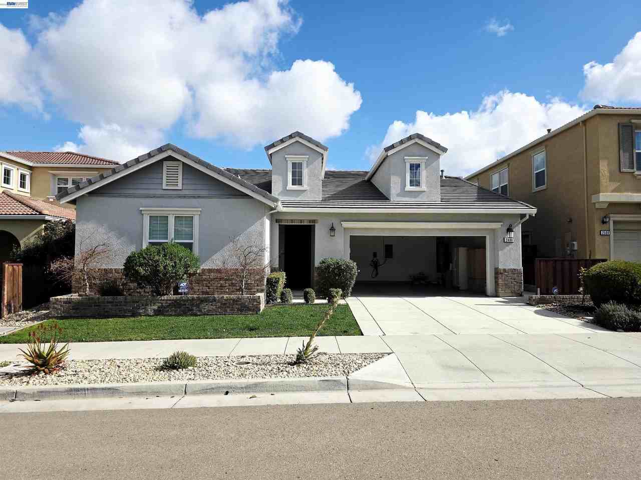 2488 Remy Cantos Dr - Photo 4 of 50