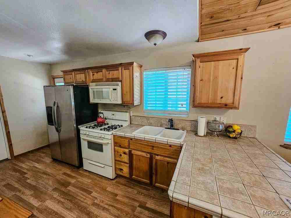 2136 3rd Ln - Photo 6 of 20