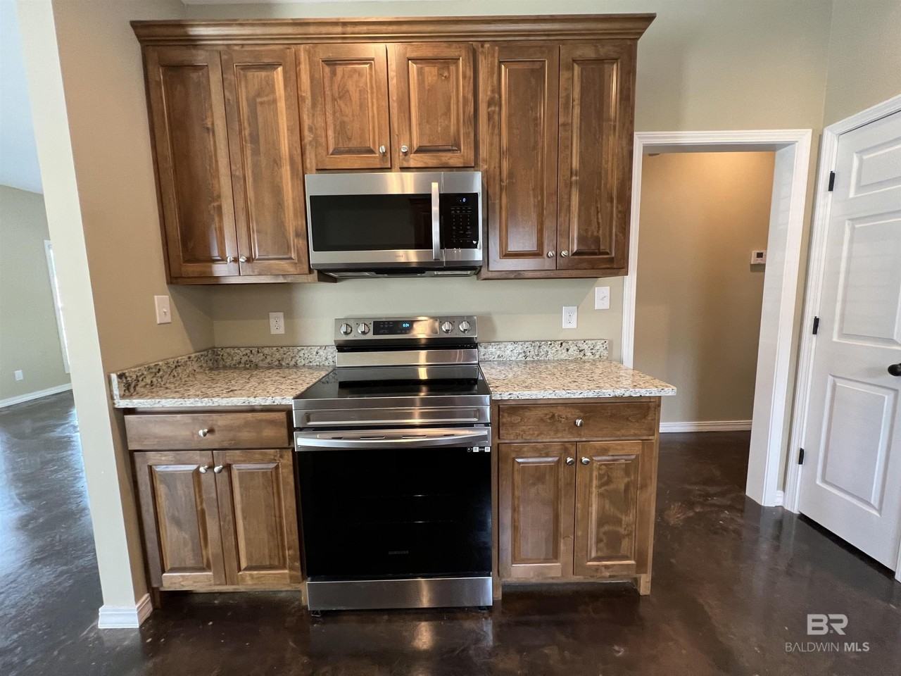12898 Churchill Dr #B - Photo 3 of 13