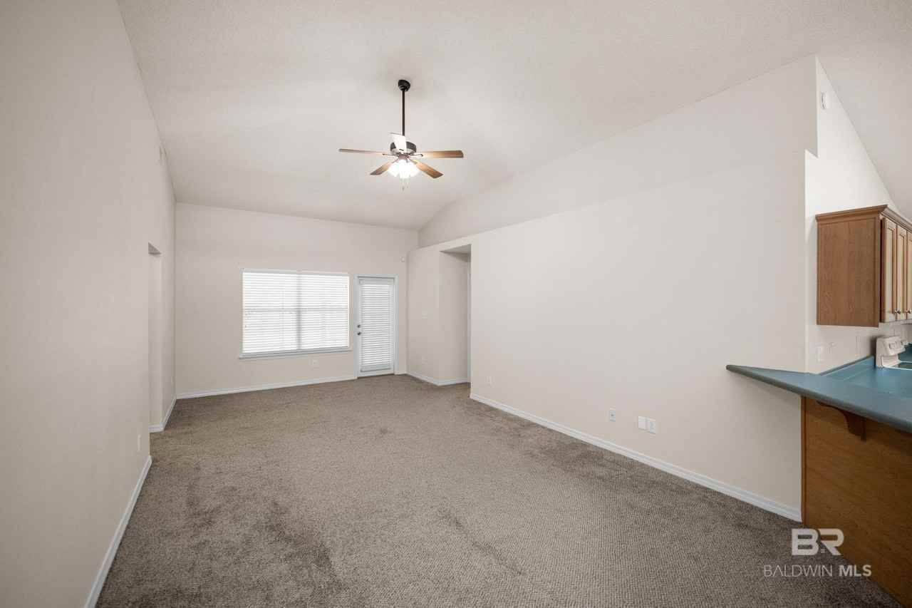 13097 Concord Dr E - Photo 4 of 26