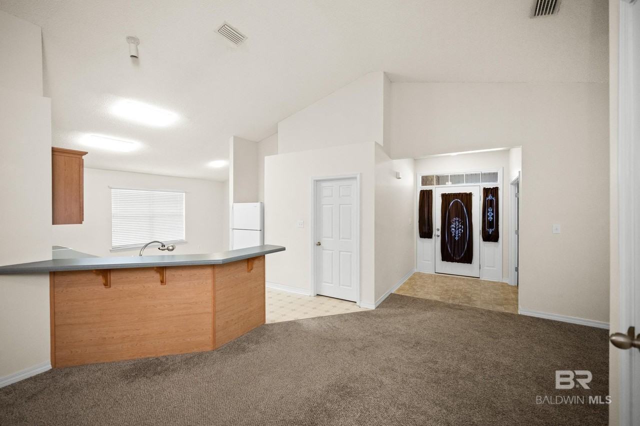 13097 Concord Dr E - Photo 6 of 26