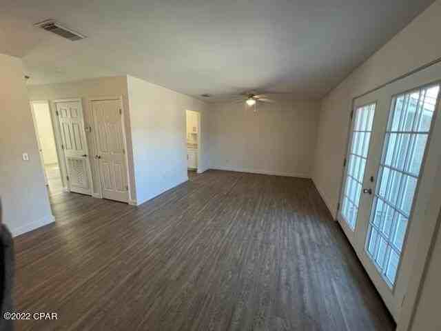 2503 W 10th St #B - Photo 2 of 7