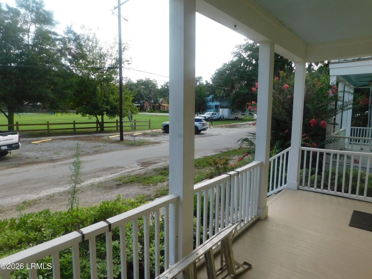 905 12th St - Photo 2 of 50
