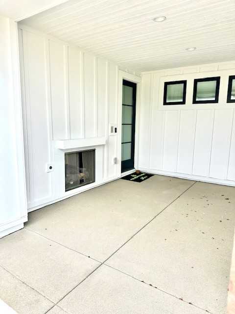 1020 Palmaria Ct #1 - Photo 3 of 32