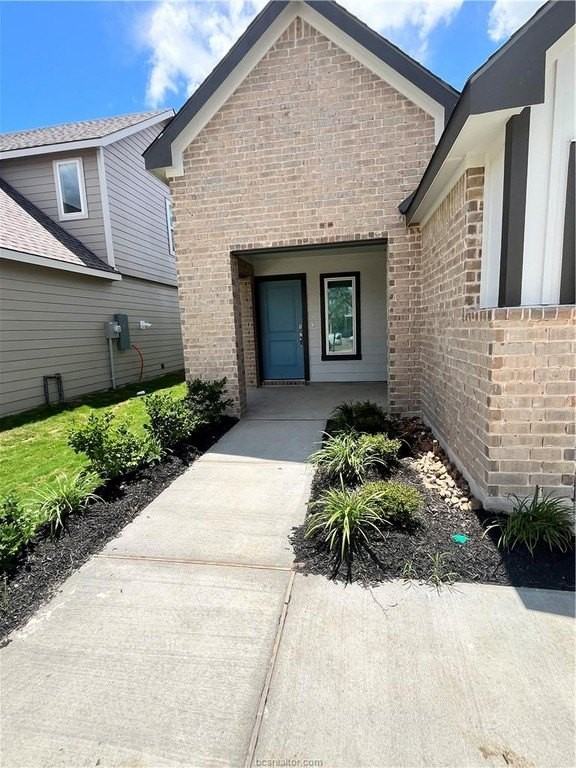 1058 Toledo Bend Dr - Photo 2 of 17