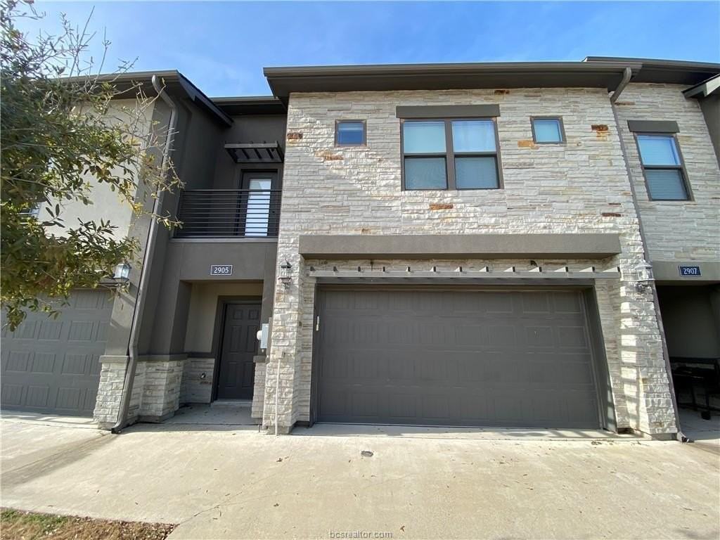 2905 Papa Bear Dr - Photo 2 of 23