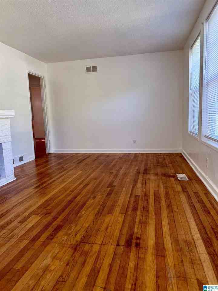 628 Annie Laura Dr - Photo 2 of 14