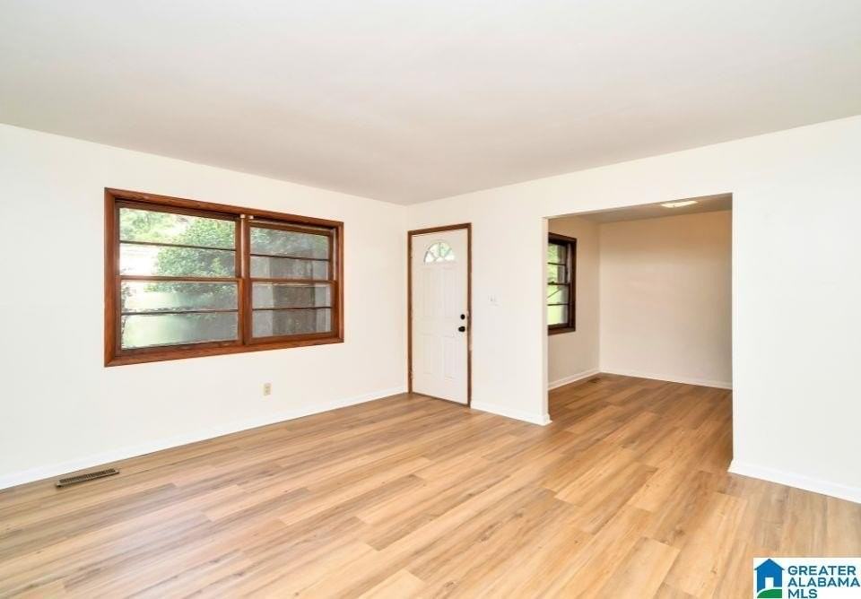 1321 Hatfield Ln - Photo 4 of 13