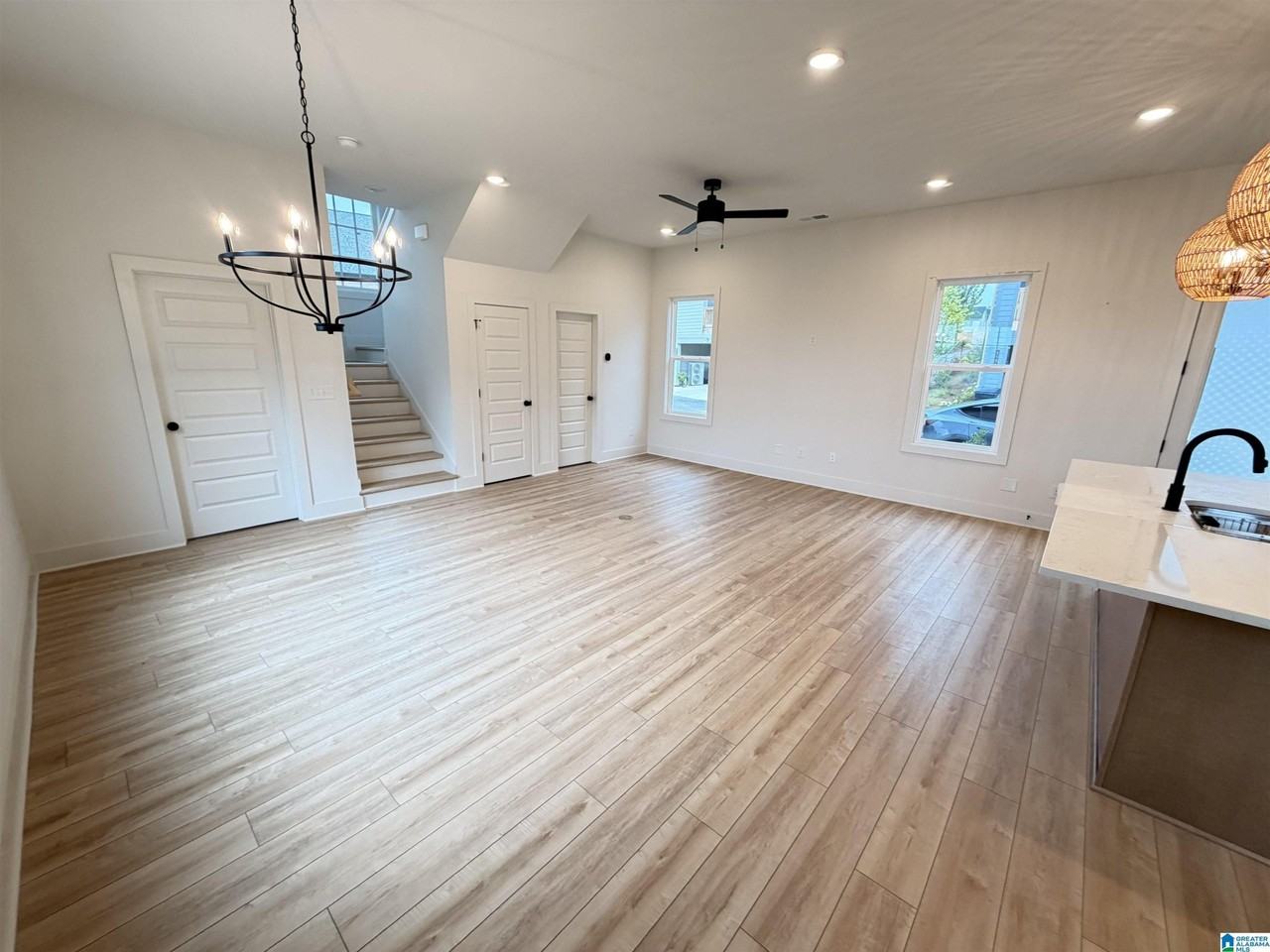 4739 Silas Ave - Photo 3 of 25