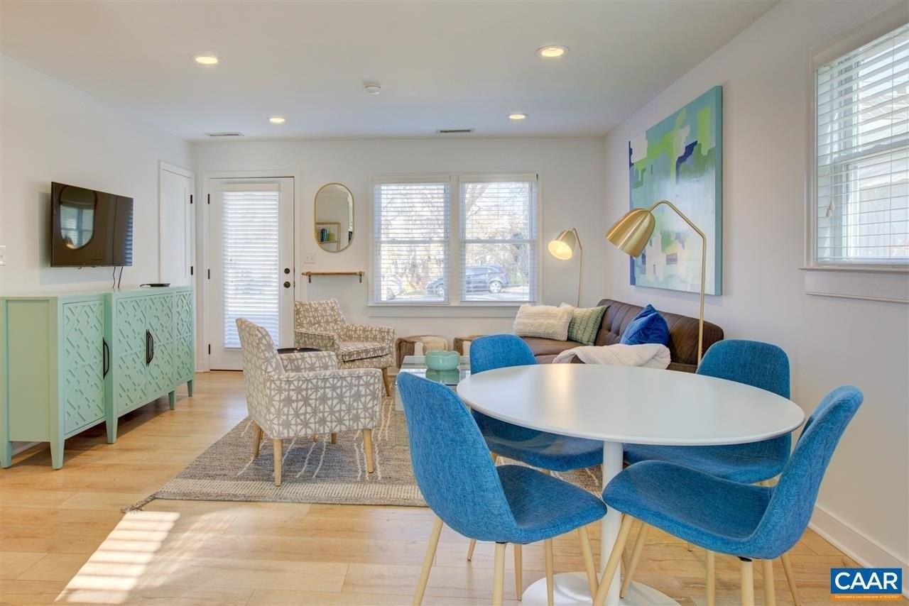 620 Belmont Ave - Photo 4 of 11