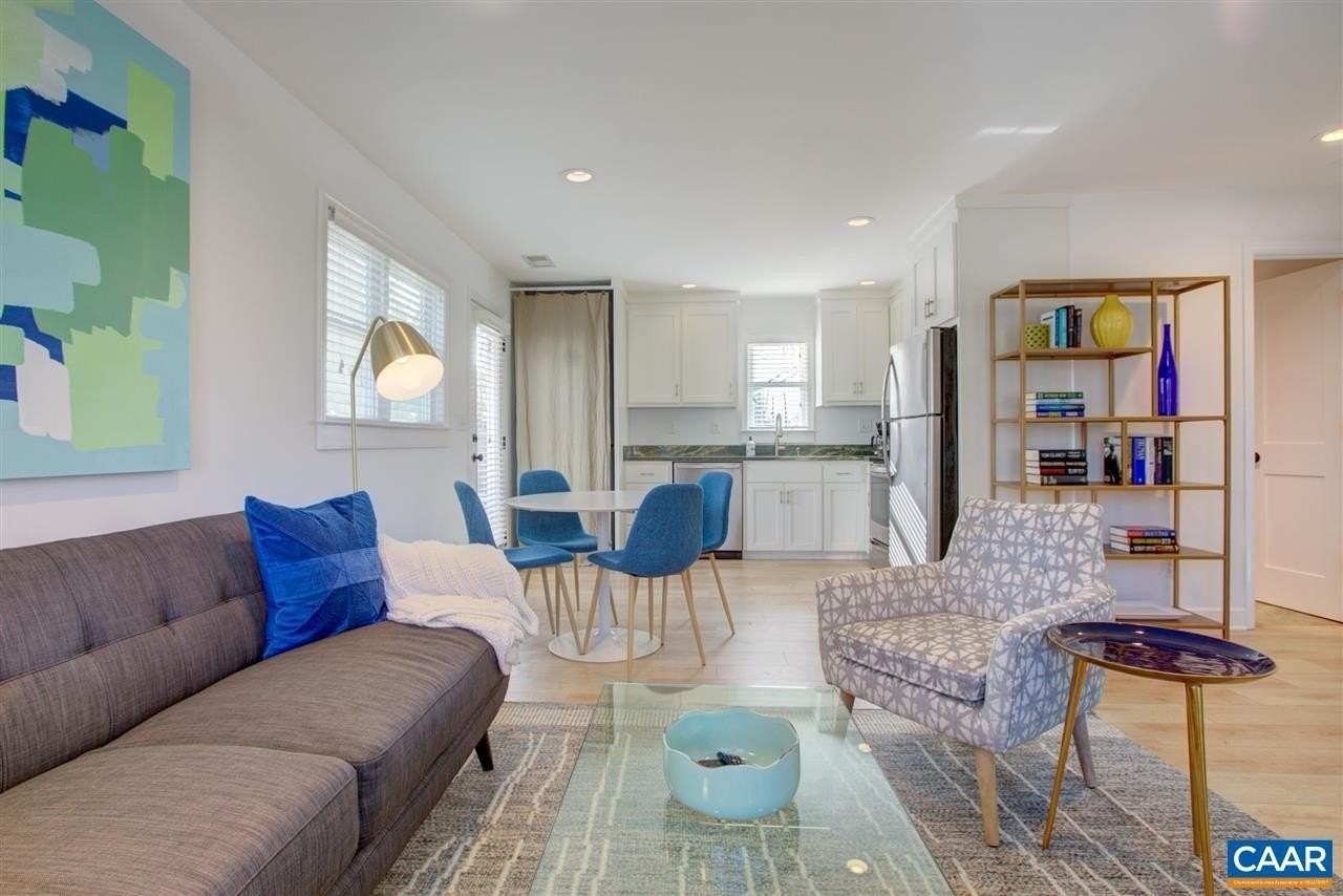 620 Belmont Ave - Photo 5 of 11