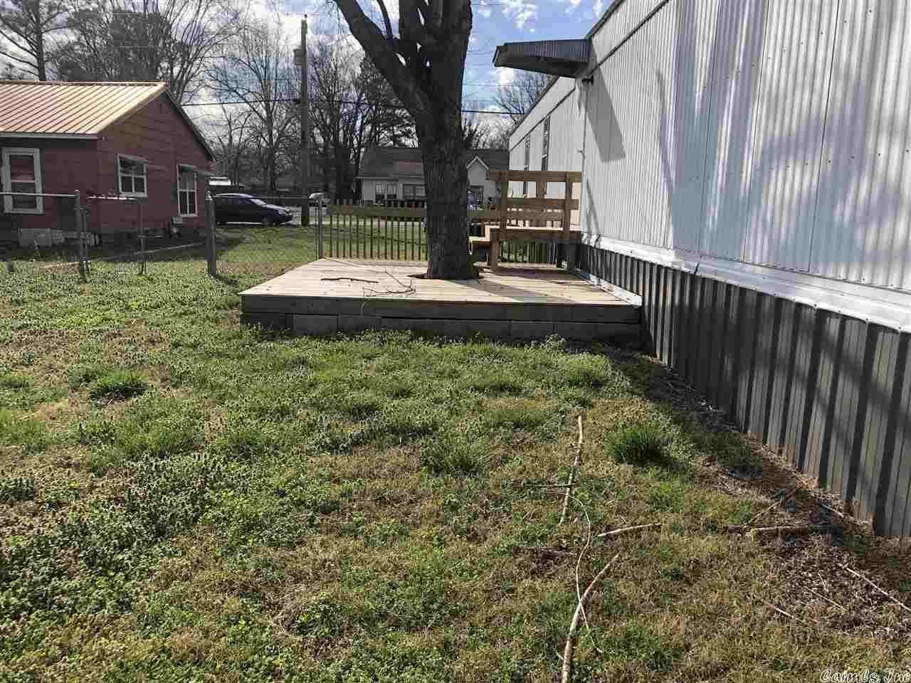 127 N Walnut St - Photo 3 of 27