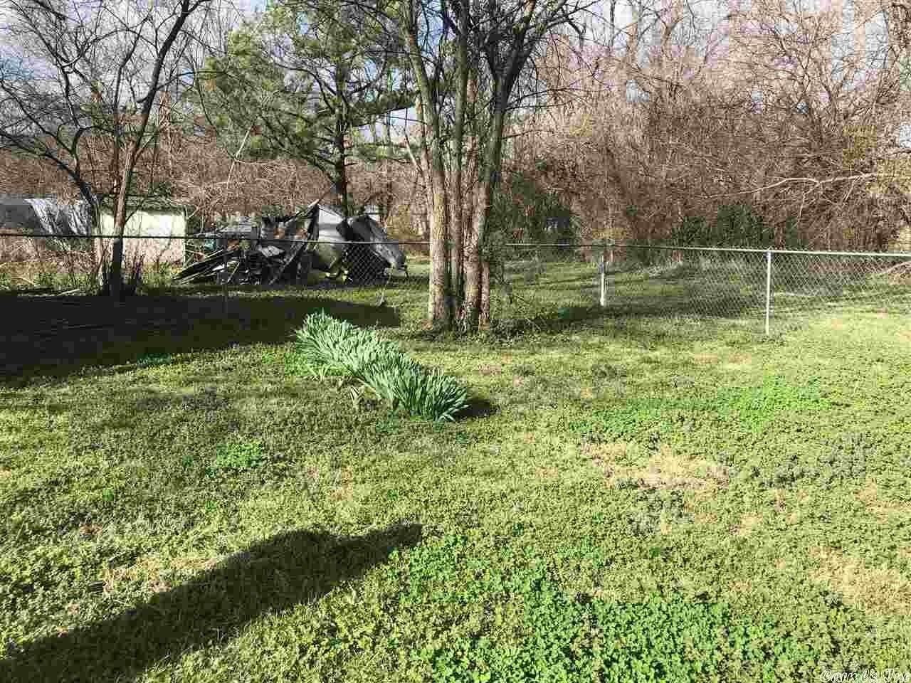 127 N Walnut St - Photo 5 of 27