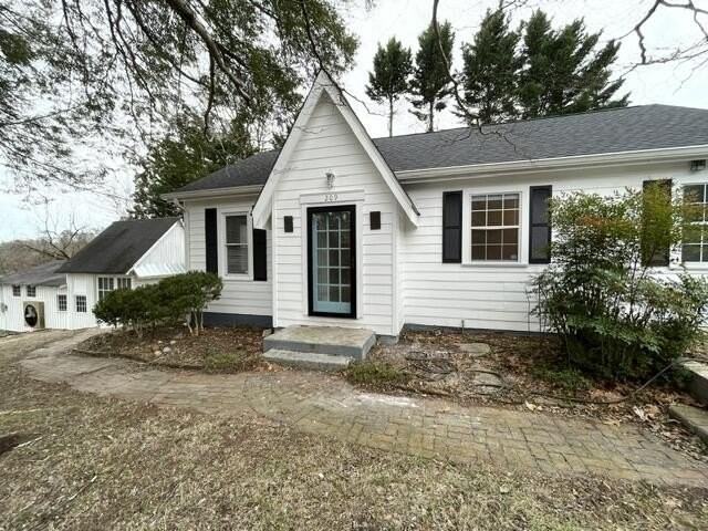 209 Claire St - Photo 2 of 26