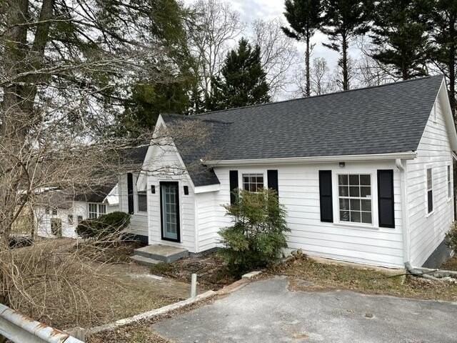 209 Claire St - Photo 3 of 26
