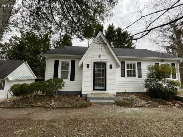 209 Claire St - Photo 5 of 26