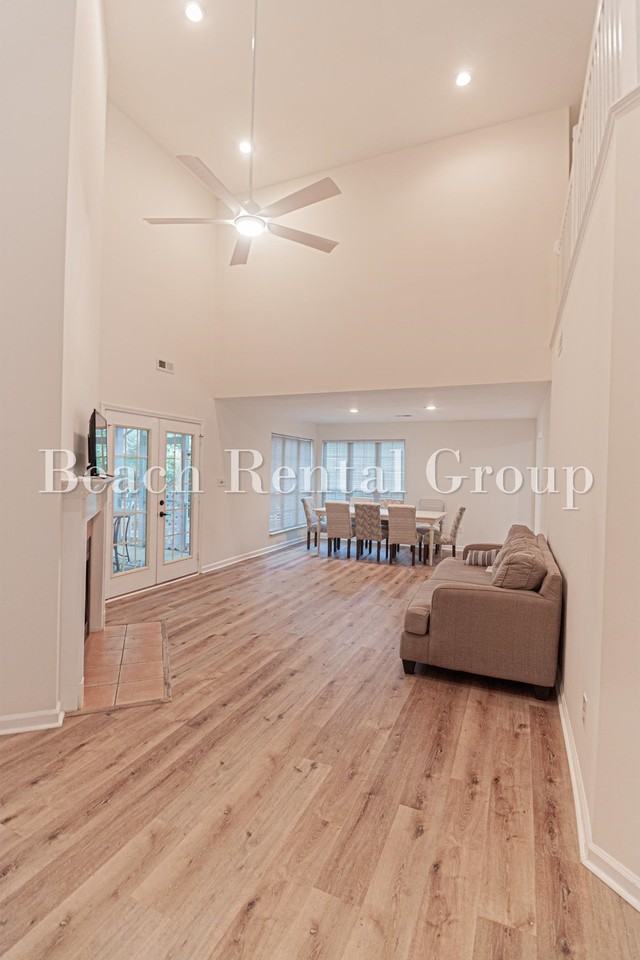 1813 Windmere Way - Photo 7 of 37