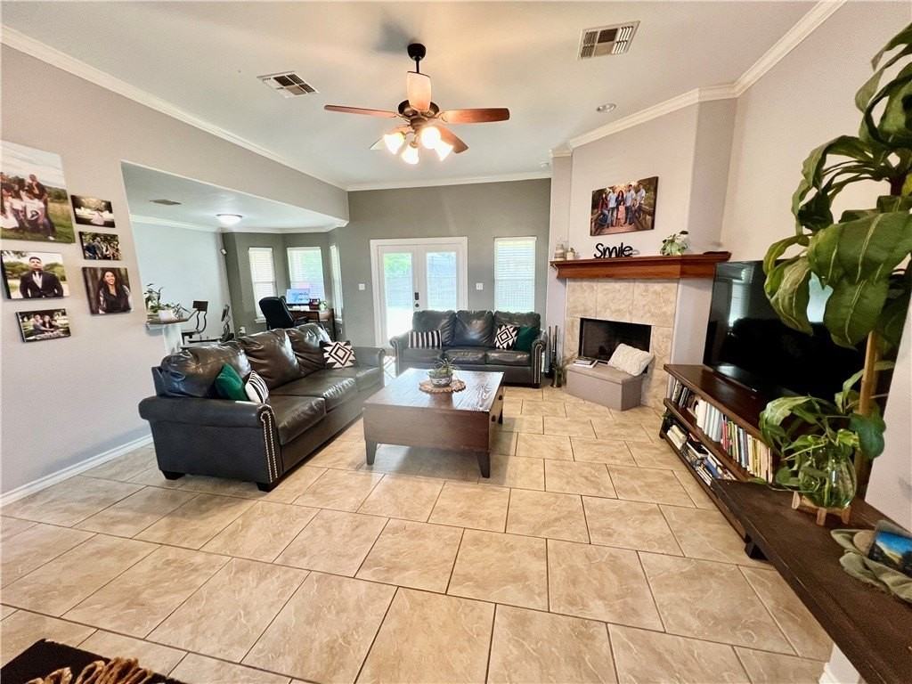 8305 Serenity Ct - Photo 3 of 20