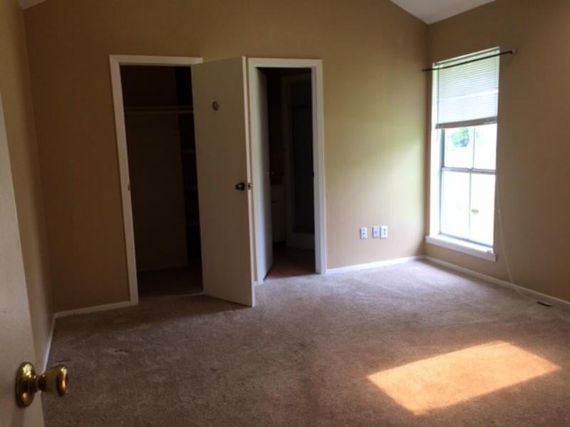 3438 Venture St - Photo 4 of 7