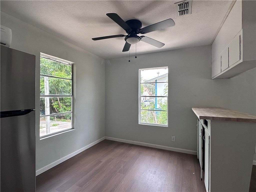 4533 Bluebelle Ln - Photo 3 of 10