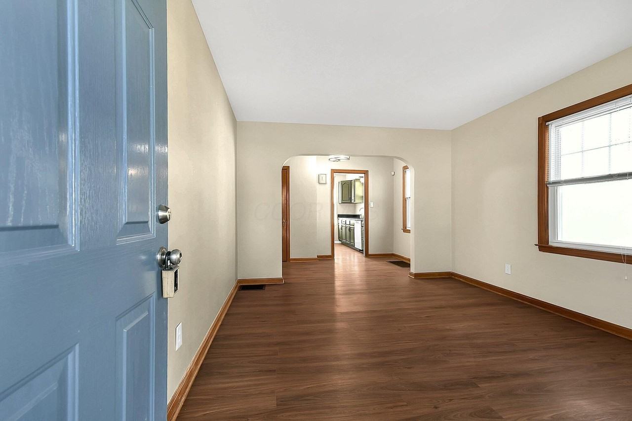 91 W Kanawha Ave - Photo 2 of 22