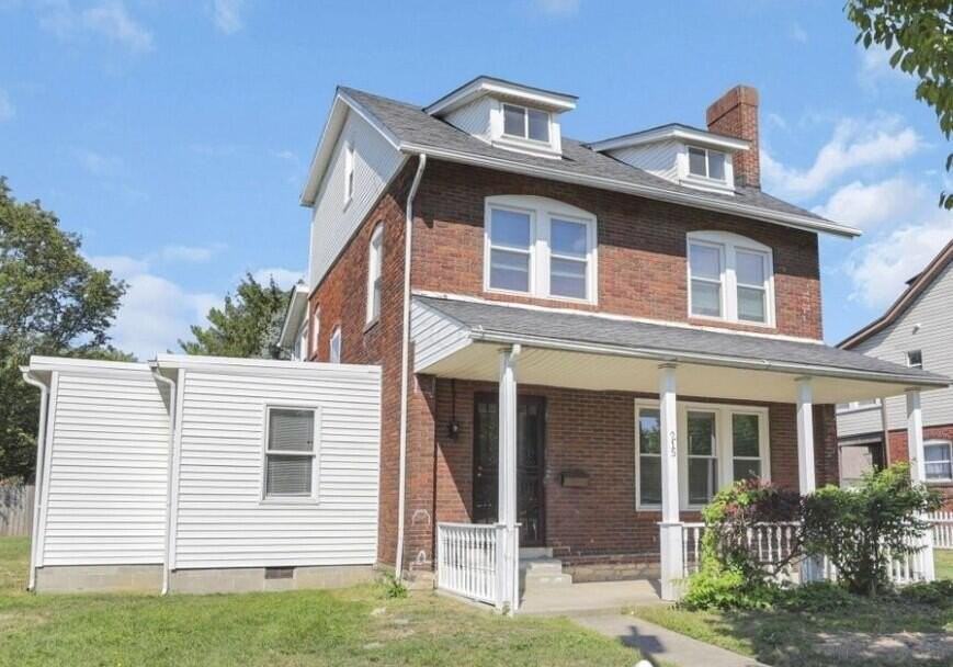 215 Martin Luther King Jr Blvd - Photo 4 of 50