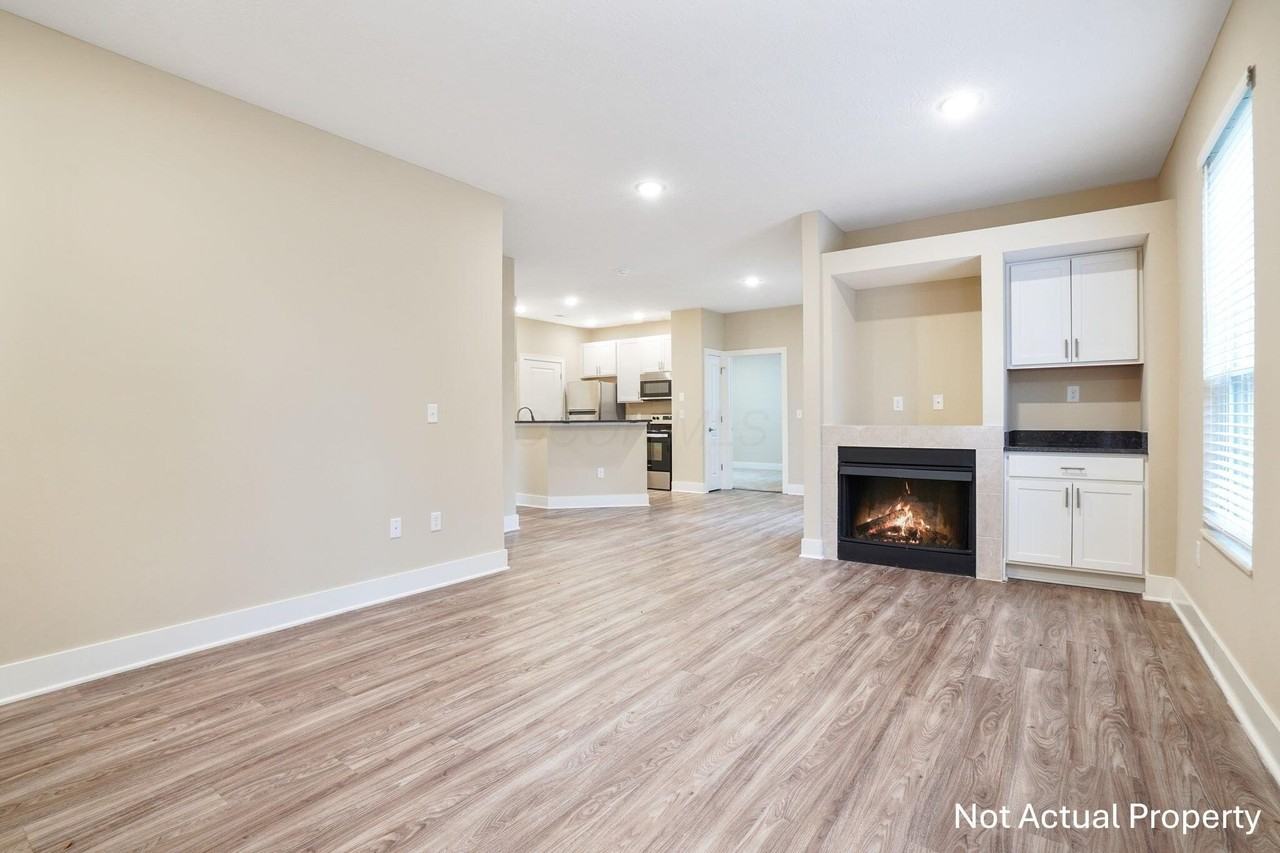 5016 Aspen Pine Blvd - Photo 2 of 29