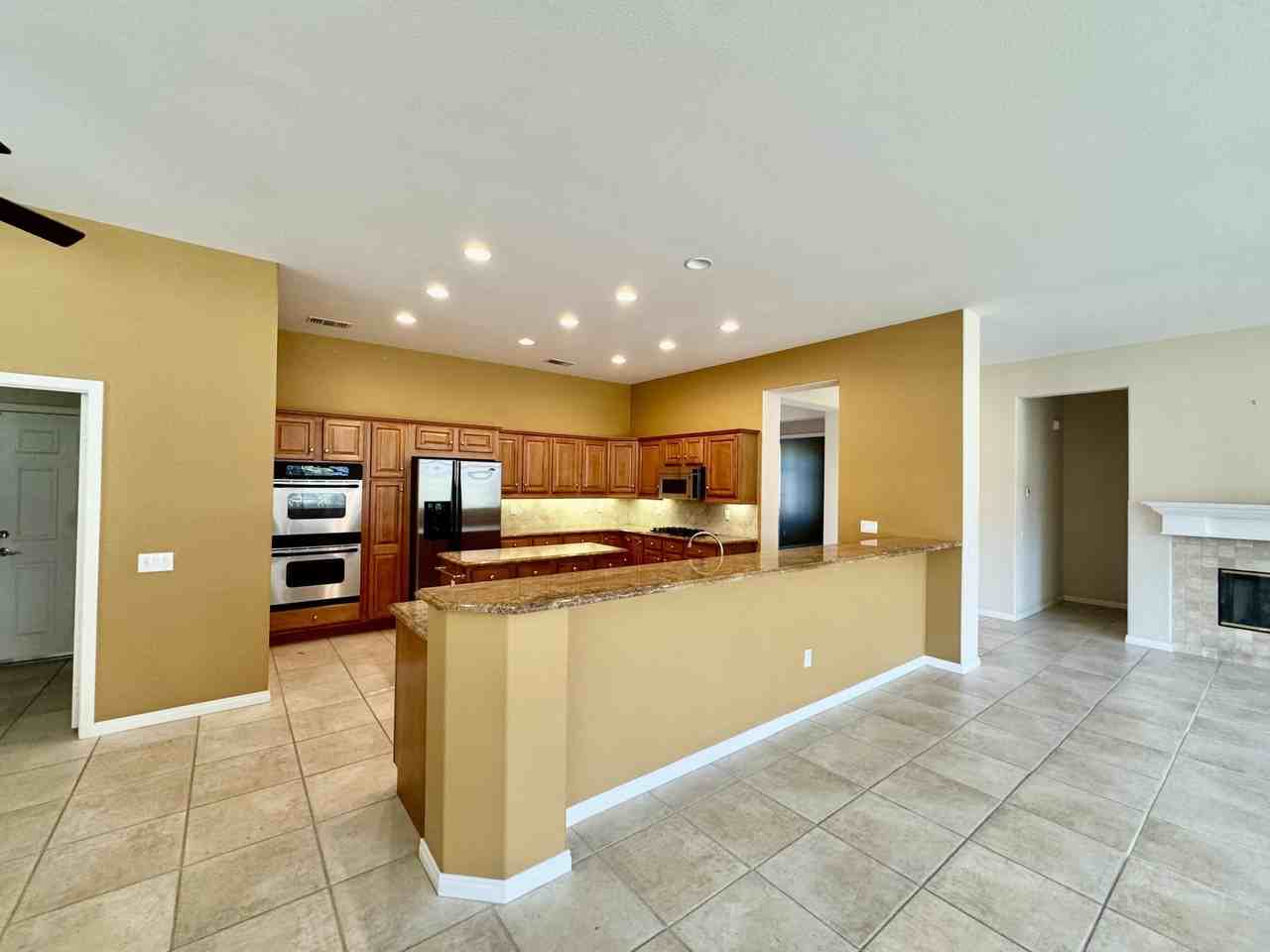 78768 Yellen Dr - Photo 5 of 30