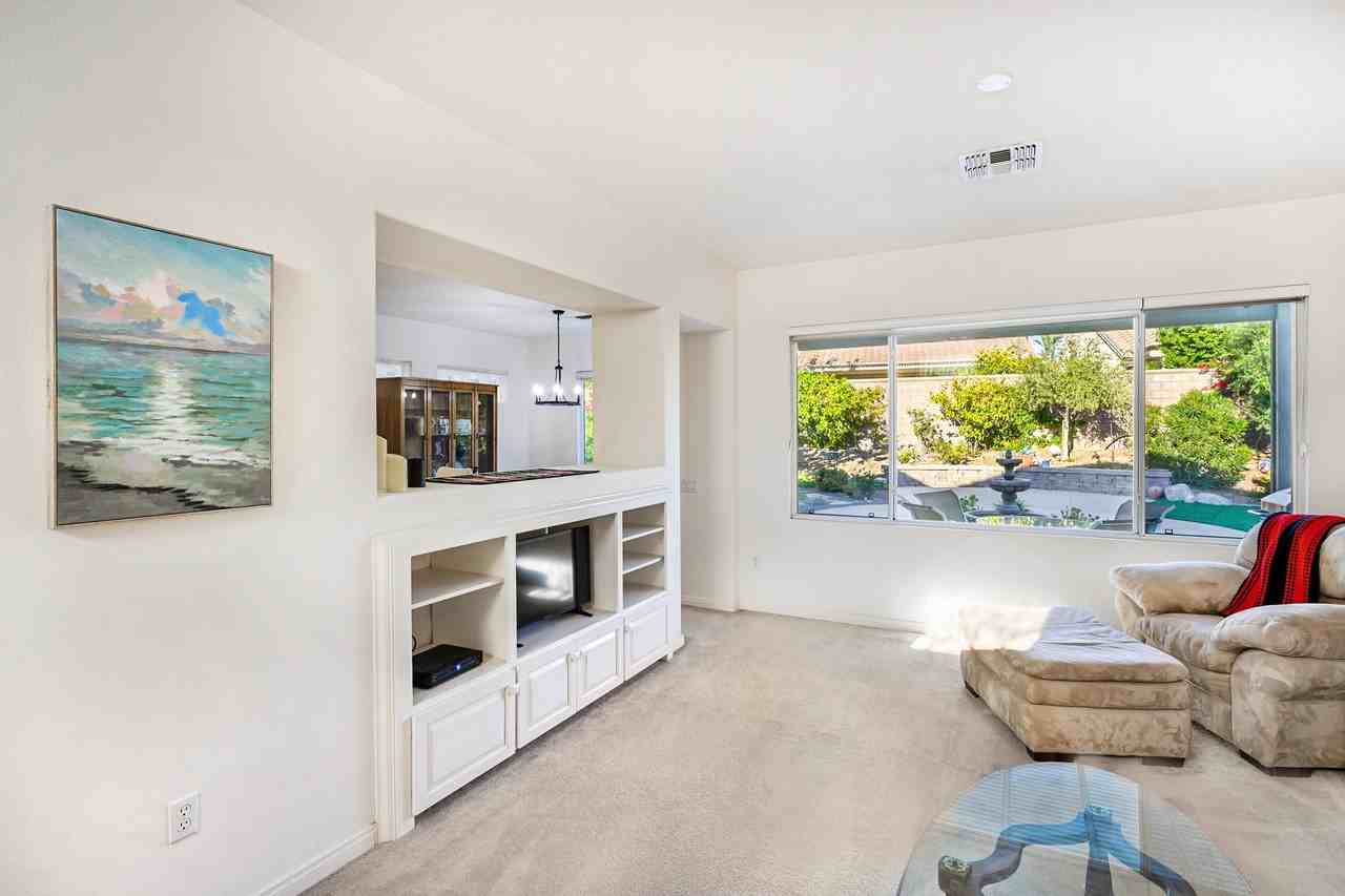 78916 Stansbury Ct - Photo 4 of 28