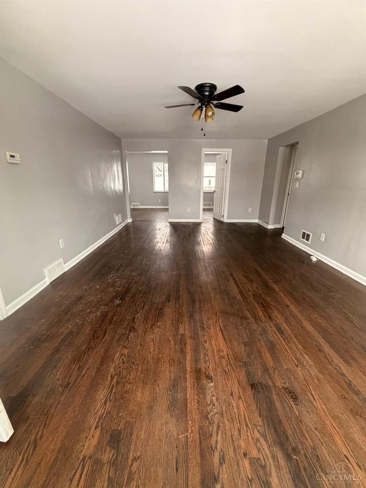 5401 Newfield Ave #1 - Photo 5 of 18