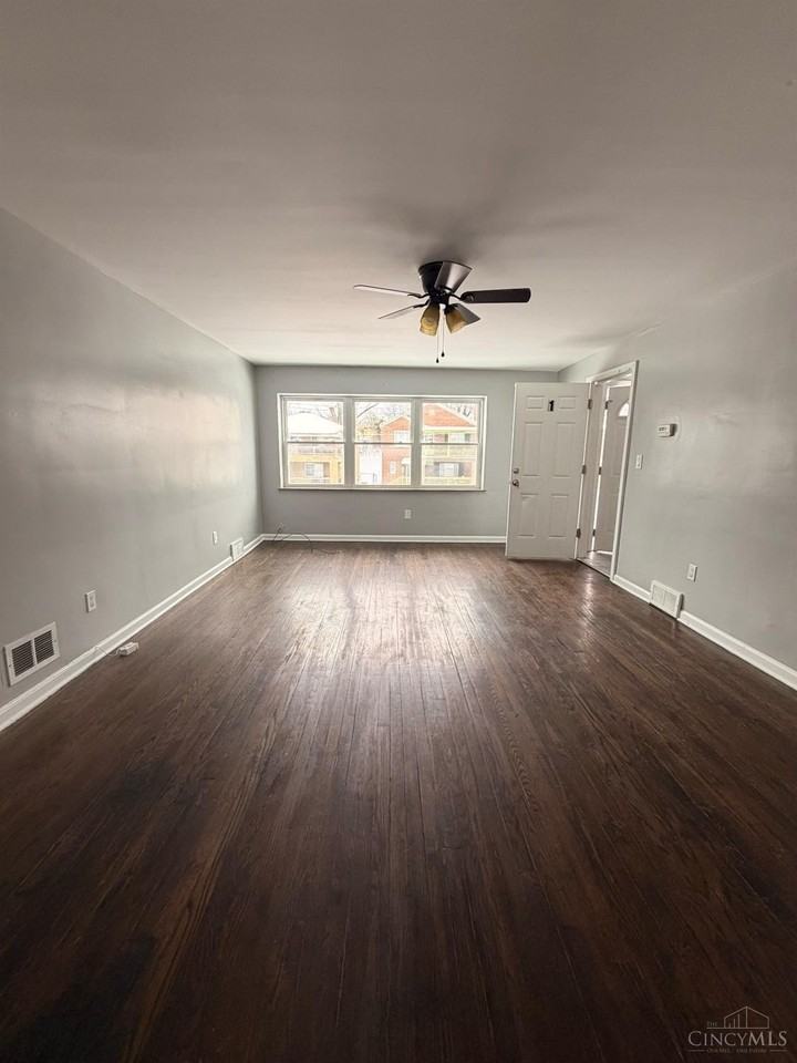 5401 Newfield Ave #1 - Photo 6 of 18