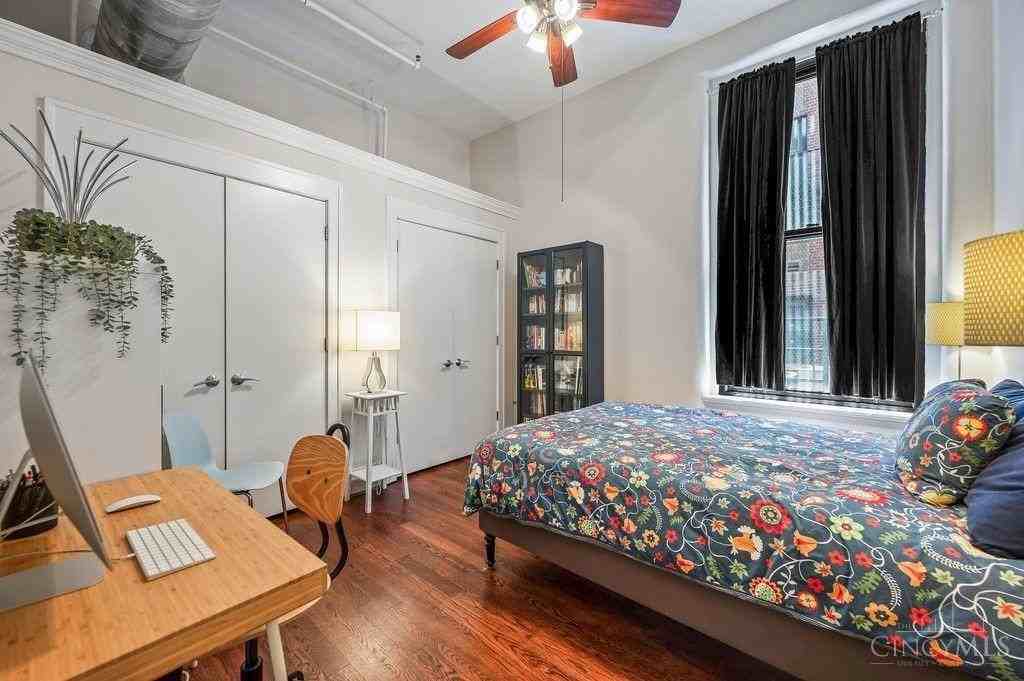 417 Vine St #302 - Photo 7 of 31