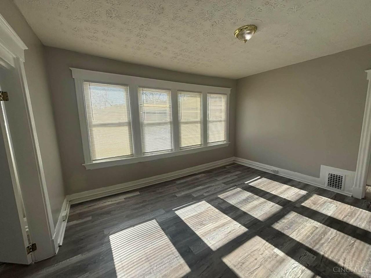 3671 Vine St #2 - Photo 6 of 13