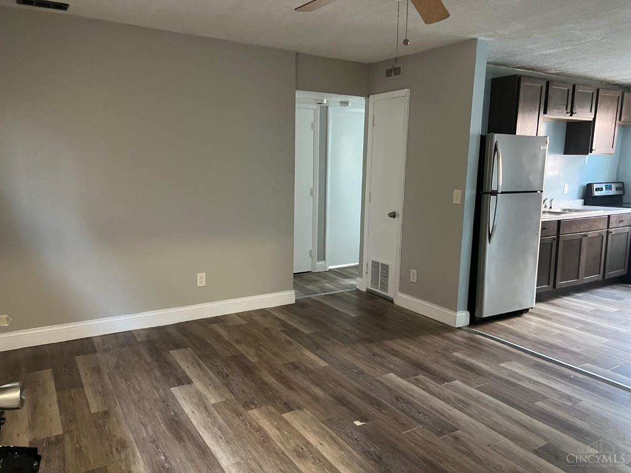 3553 Wilson Ave #1 - Photo 3 of 7