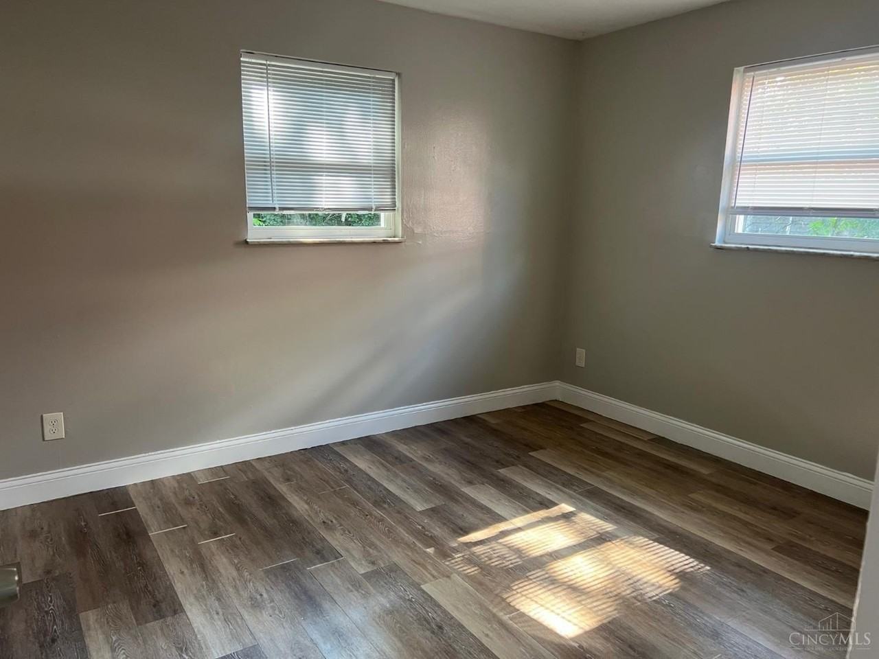 3553 Wilson Ave #1 - Photo 5 of 7