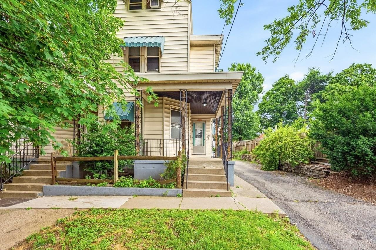 2224 Lawn Ave #1 - Photo 4 of 10