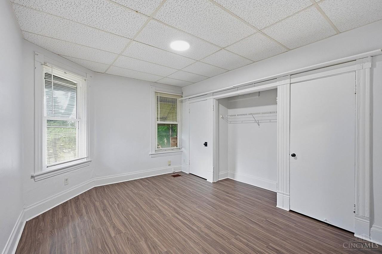 2224 Lawn Ave #1 - Photo 5 of 10