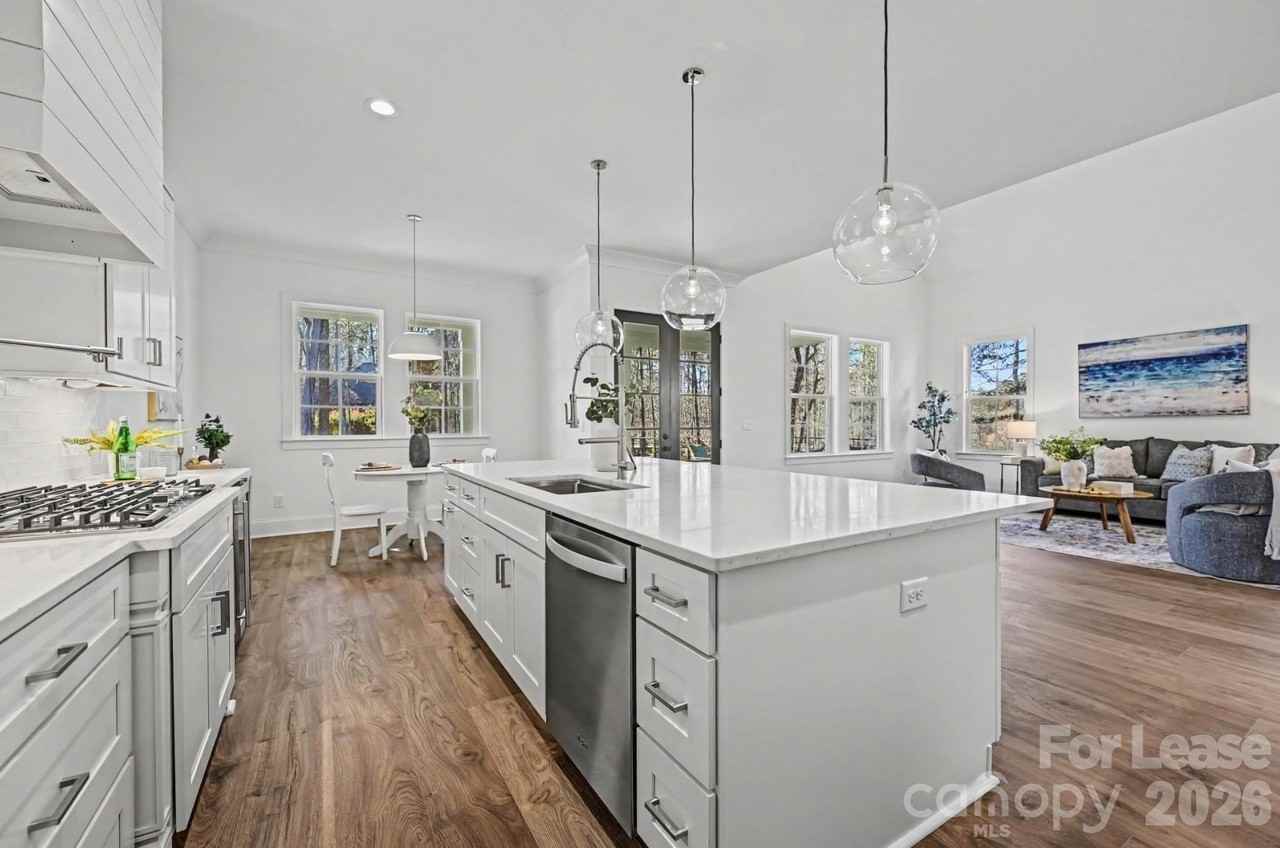 4609 Firethorn Ct - Photo 4 of 13