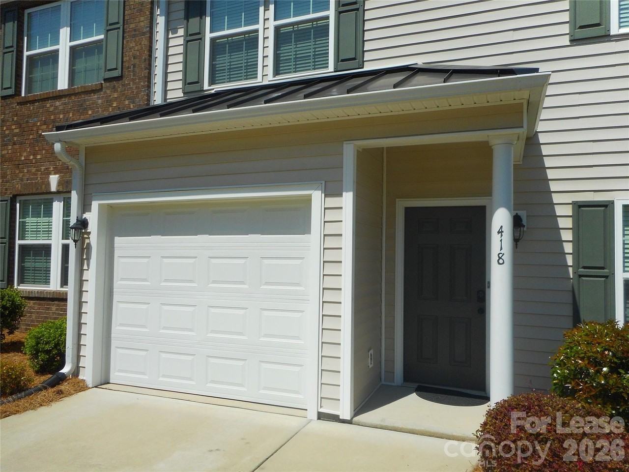 418 Windsor Gate Dr - Photo 2 of 28