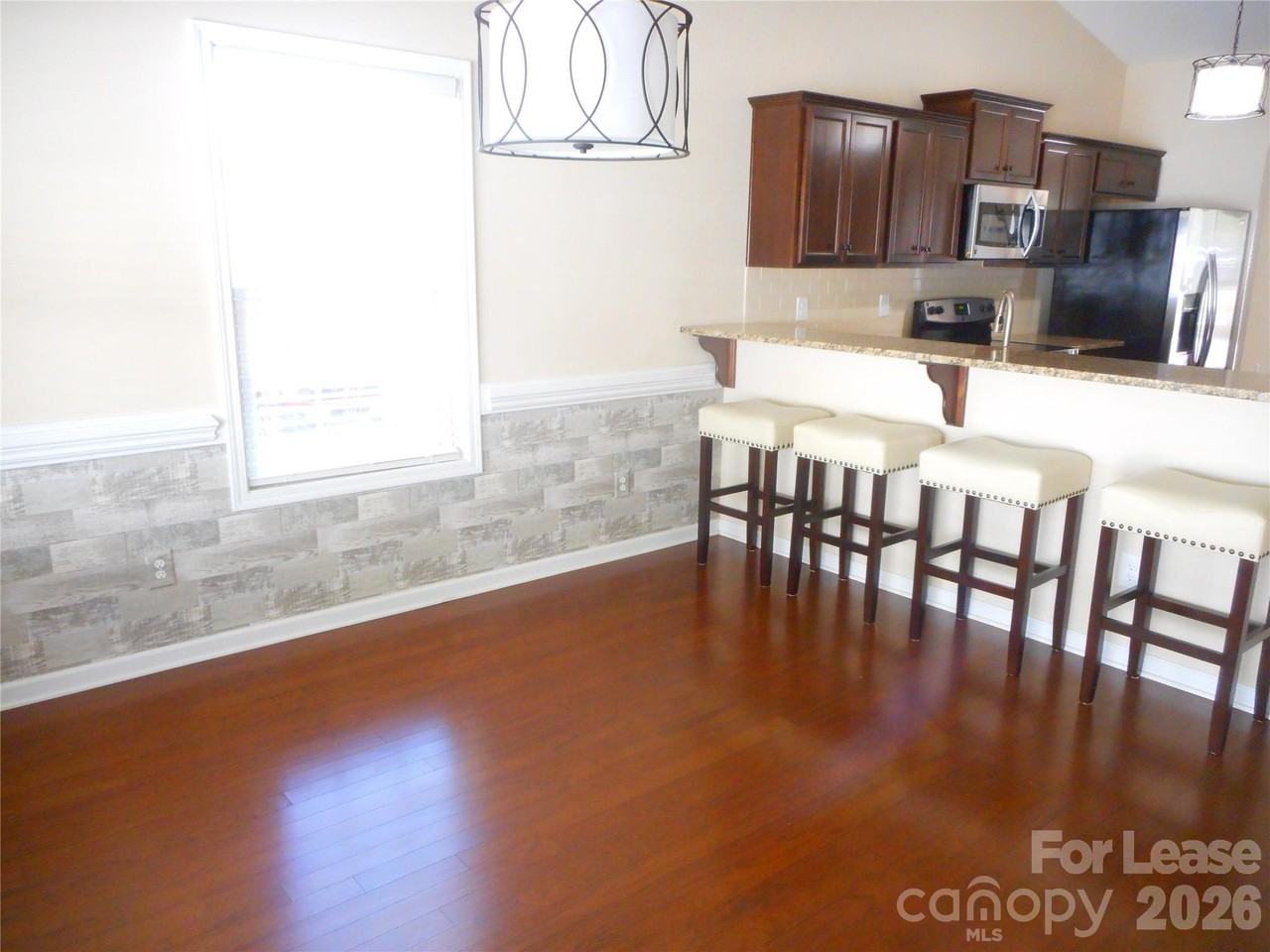 418 Windsor Gate Dr - Photo 7 of 28