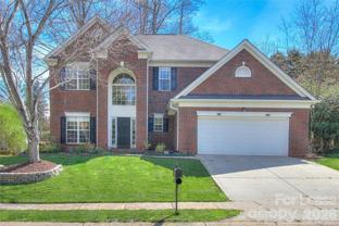 8414 Bampton Dr - Photo 1 of 1