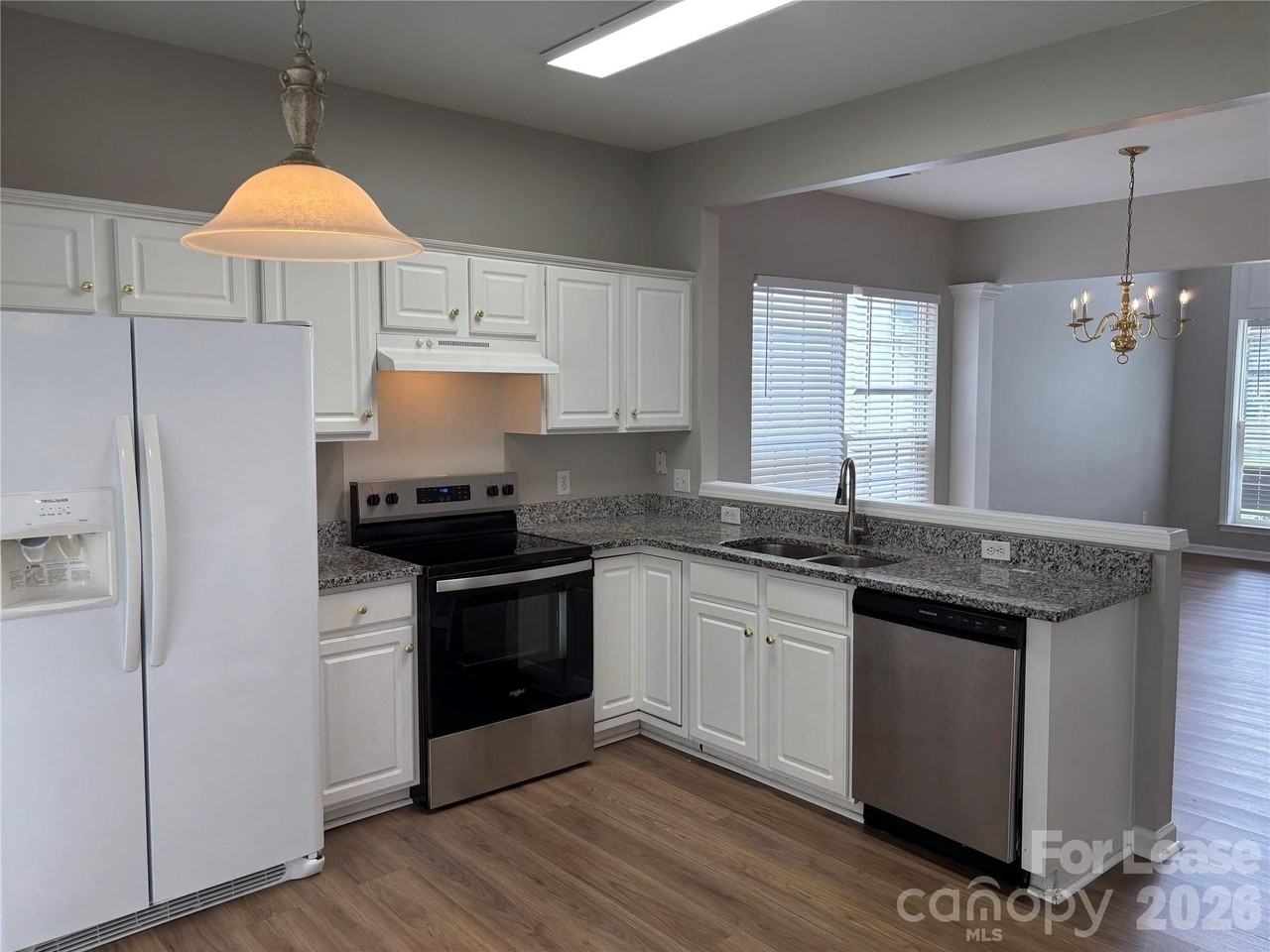 2435 Normancrest Ct - Photo 5 of 34