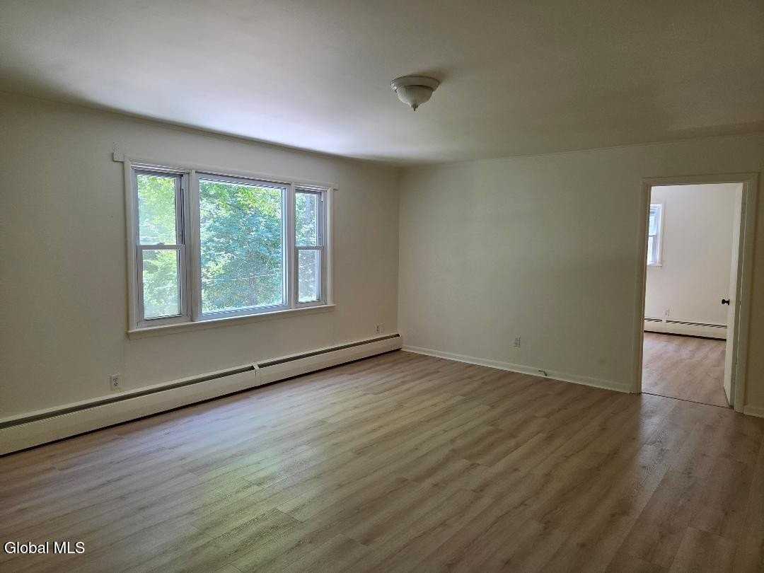 79 Middle Rd #D - Photo 2 of 5