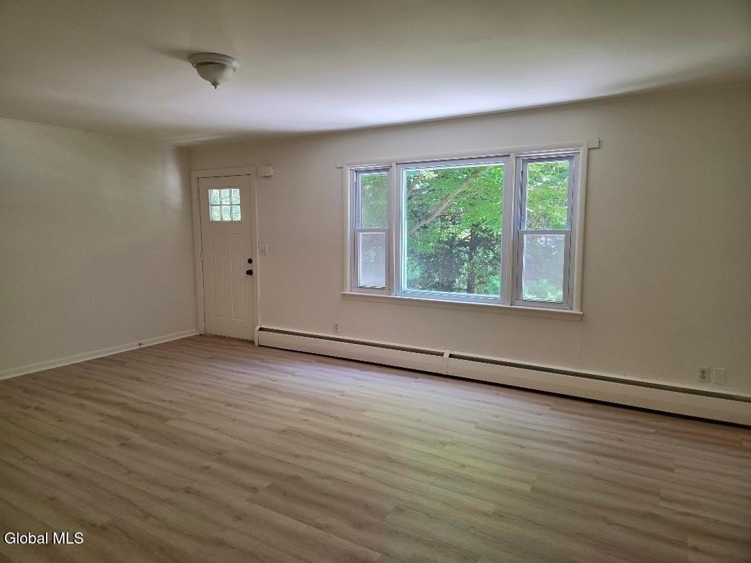 79 Middle Rd #D - Photo 3 of 5