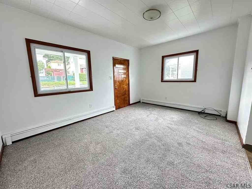 504 1st St - Photo 2 of 13