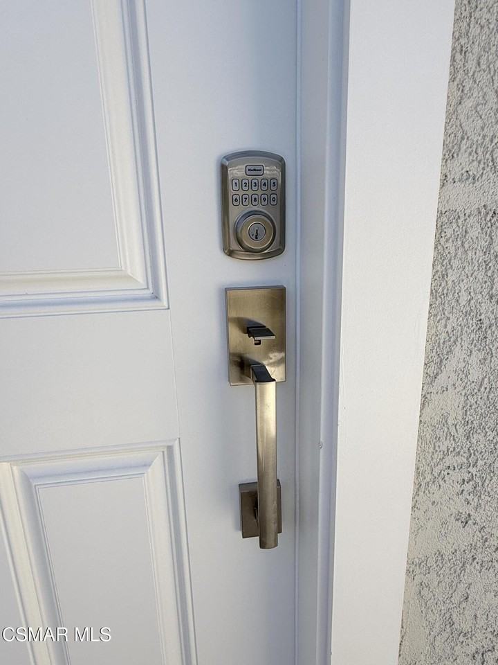 4245 Juneau Cir #C - Photo 3 of 24
