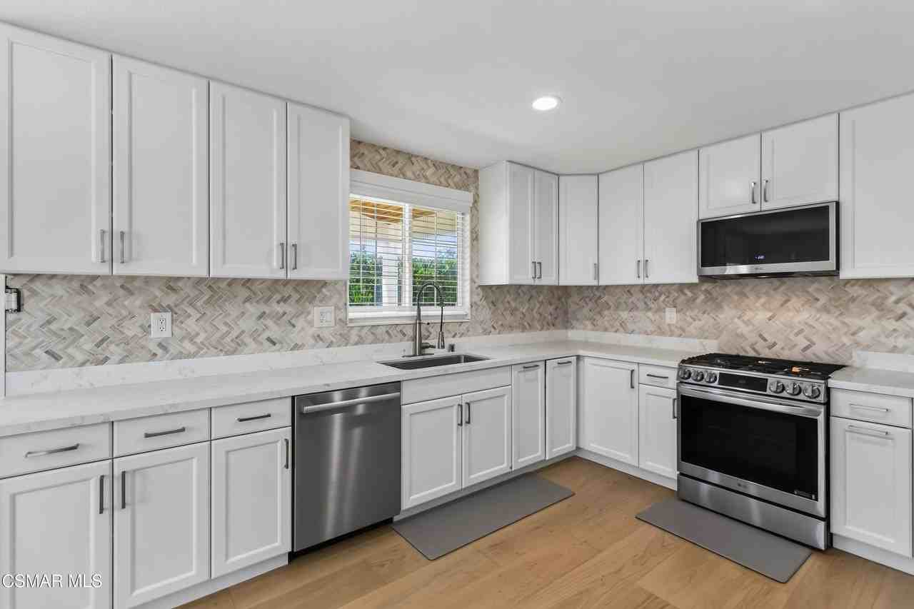 1651 Kay Ave - Photo 5 of 27