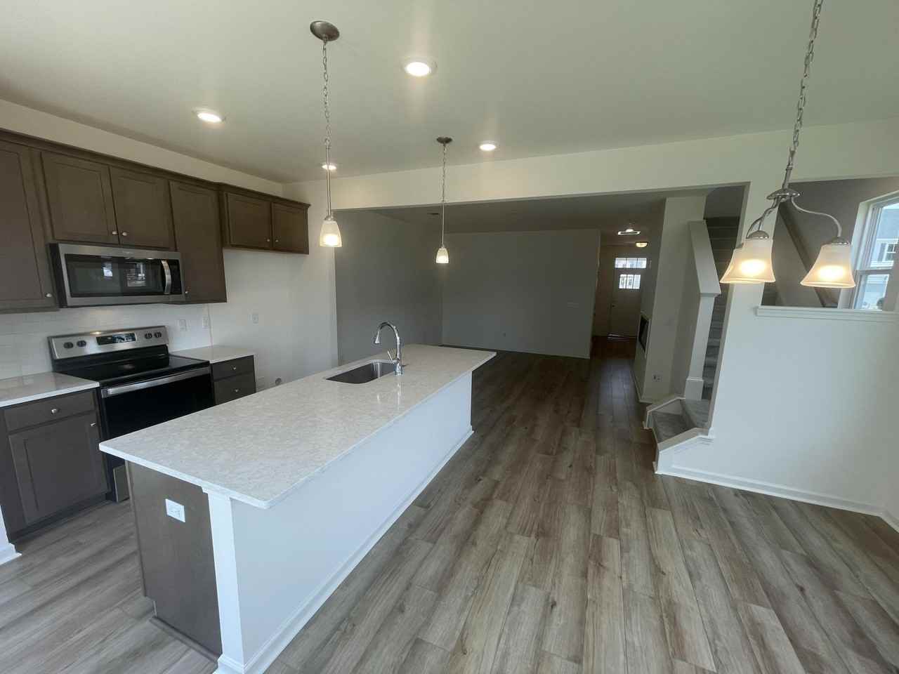 440 Trotters Ln - Photo 2 of 4