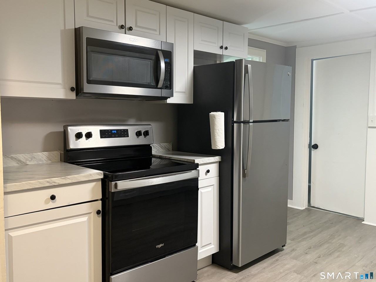 405 Prospect St - Photo 6 of 15