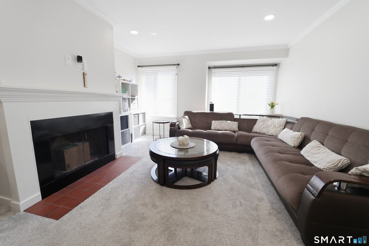 1463 Black Rock Tpke #3 - Photo 3 of 15